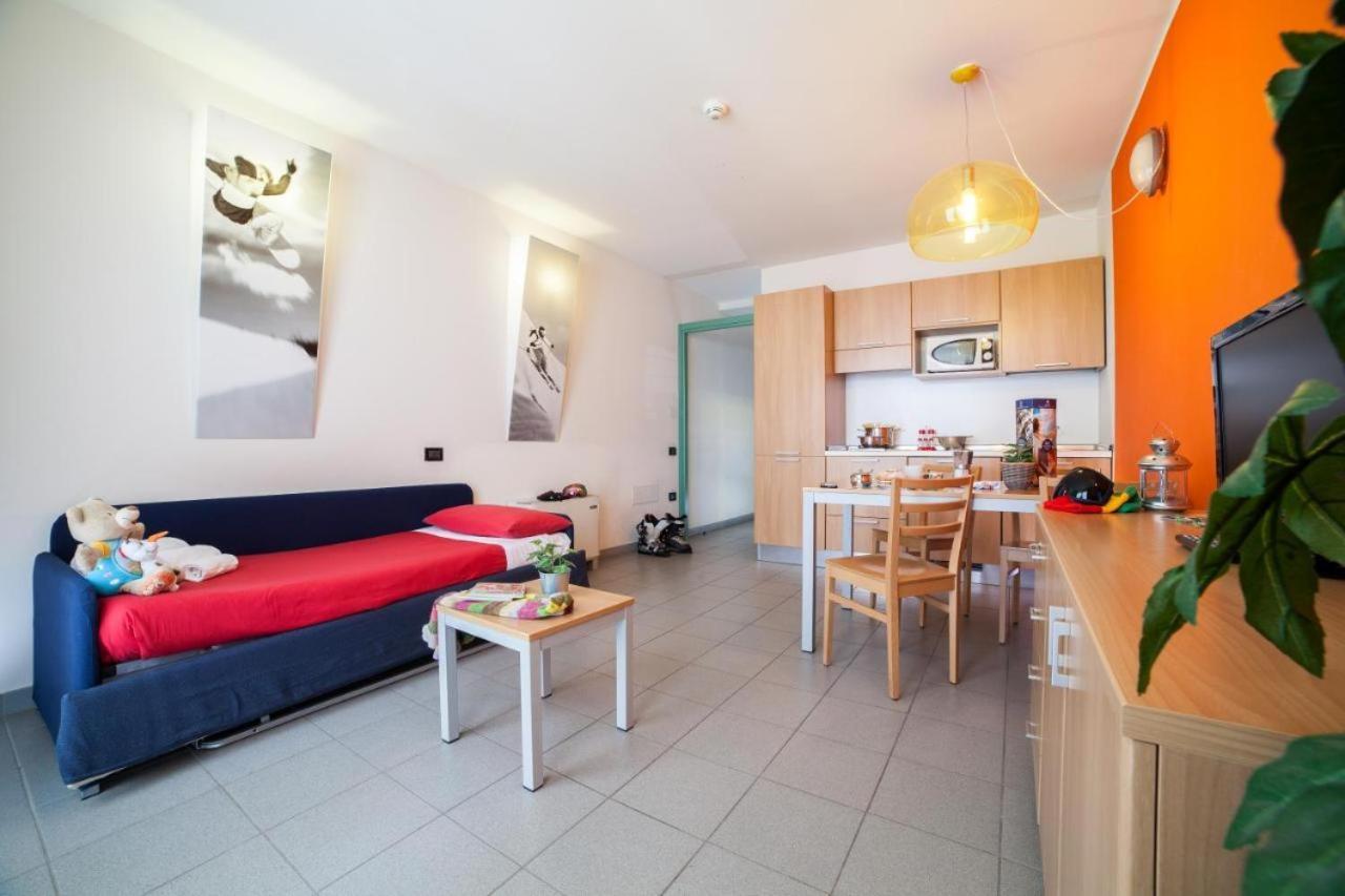 Teleo Vacanze - Villaggio Olimpico Di Sestrières Extérieur photo